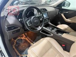 جاگوار F-Pace